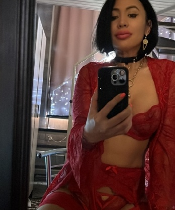 Сексуальная брюнетка с шикарной фигурой и аппетитной грудью предлагает незабываемые встречи мужчинам, готовым к экспериментам. Фото 100% мои! Жду звонка! 620, 30 лет